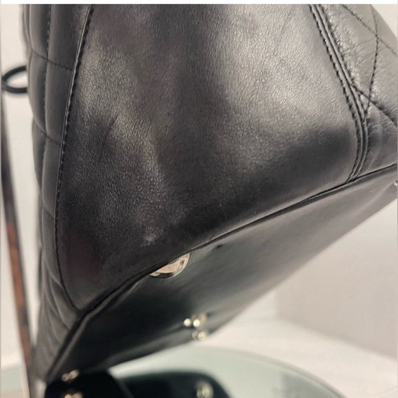 CHANEL Cambon CC large Caviar shopping tote - Picture 10 of 11